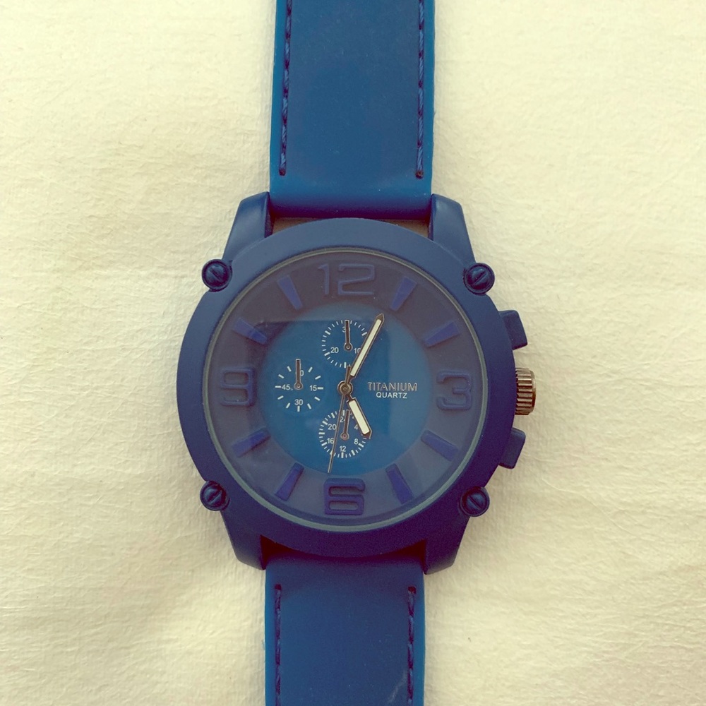 Titanium quartz men’s watch